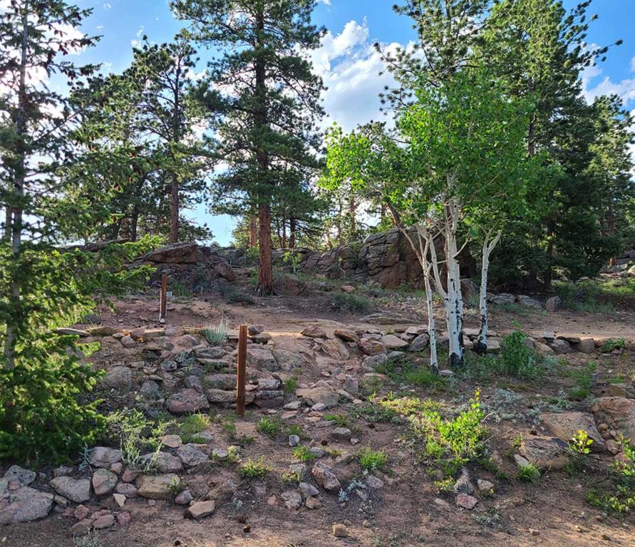 Alpine Lodge at Red Feather Lakes Alpine lodge is a scenic campground